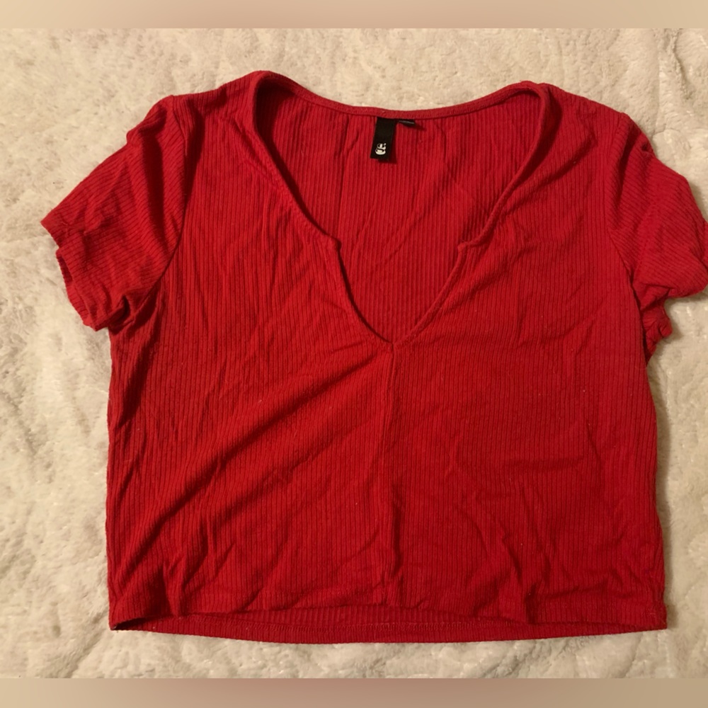 Large. Red. Brand: Garage short sleeve stretchy tee